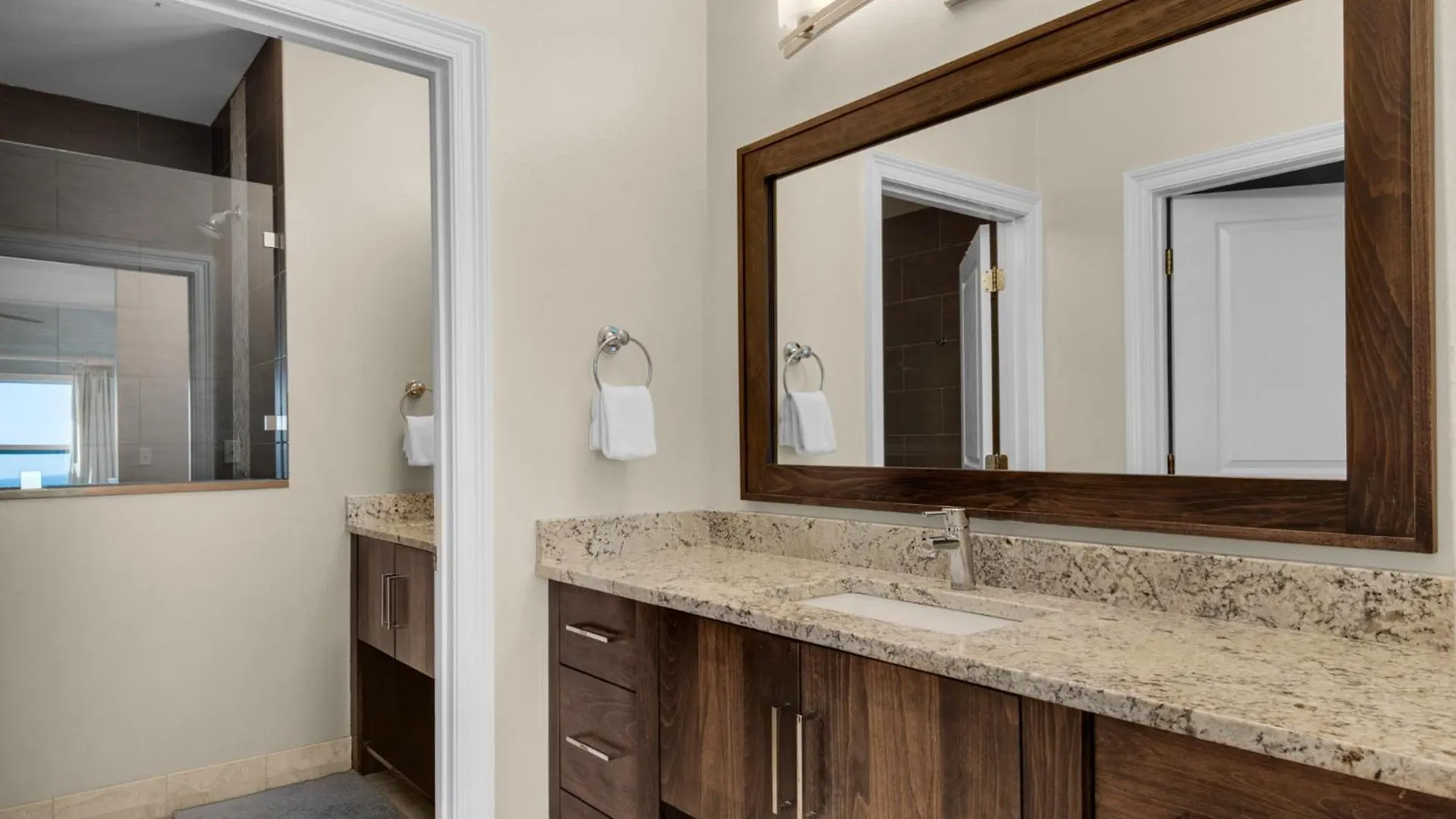 Emerald Dunes 502 By Newman-Dailey Destin Holiday home